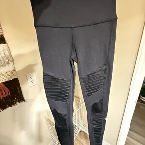 Alo moto leggings with Ribbed Detail